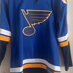 Fanatics women’s St Louis Blues Dylan Holloway Jersey
